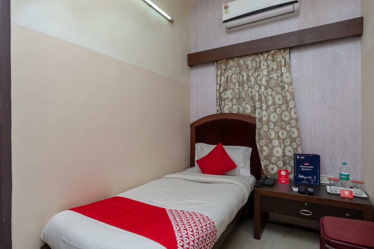 Oyo 8410 Rajeswari Tower Hotel Chennai Eksteriør billede